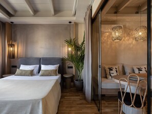 Standard Suite | 1 bedroom, in-room safe, laptop workspace, blackout drapes