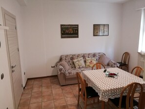 Dining - House degli Angeli Rooms (Assisi)