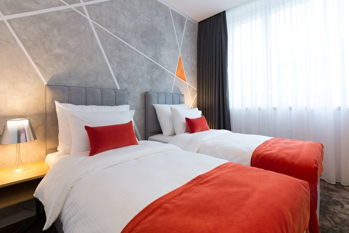 Colchones con efecto memoria y minibar 