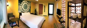 Superior Deluxe Room, Bathtub | Soundproofing, free WiFi