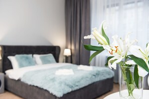 Deluxe Apartment | Individually decorated, individually furnished, iron/ironing board - Noble Apartments (Kraków)