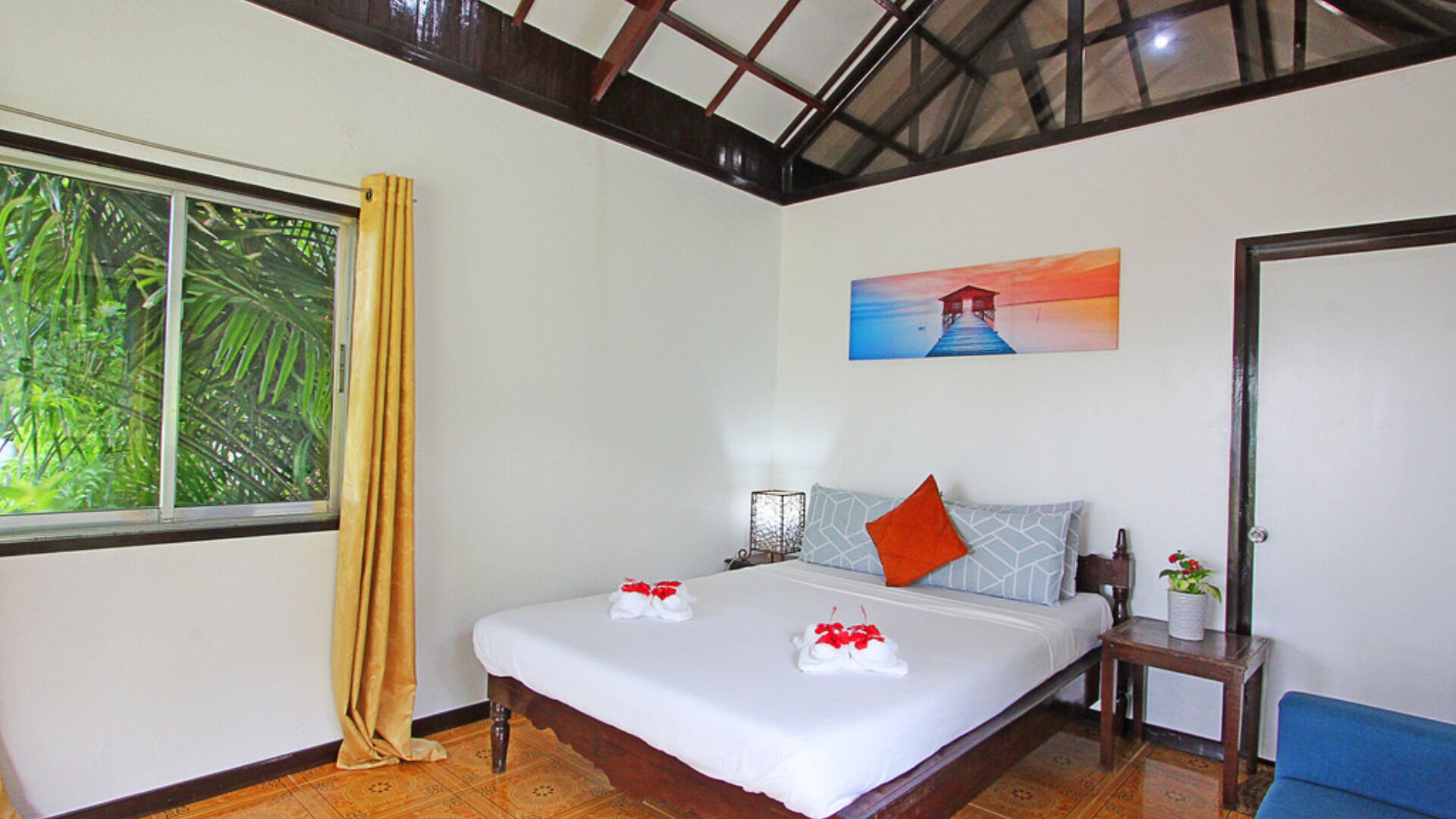 Honeymoon Suite | Bed sheets