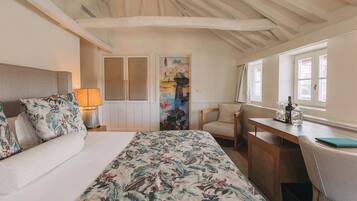 Deluxe Double or Twin Room, River View | Premium bedding, down duvets, free minibar items, in-room safe