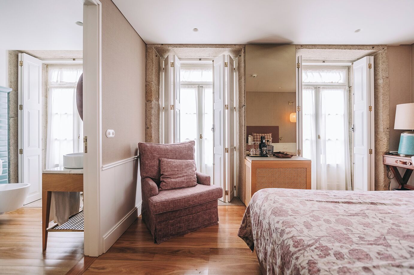 deluxe double or twin room, balcony, river view | premium bedding, down duvets, free minibar items, in-room safe