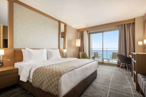 Seprai katun Mesir, seprai premium, minibar, dan brankas