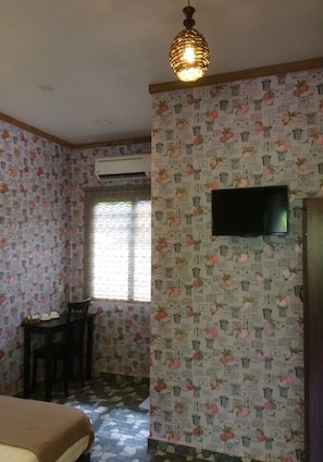 Queen Room (Check-In @ Kesang Laut Hotel) | Room amenity