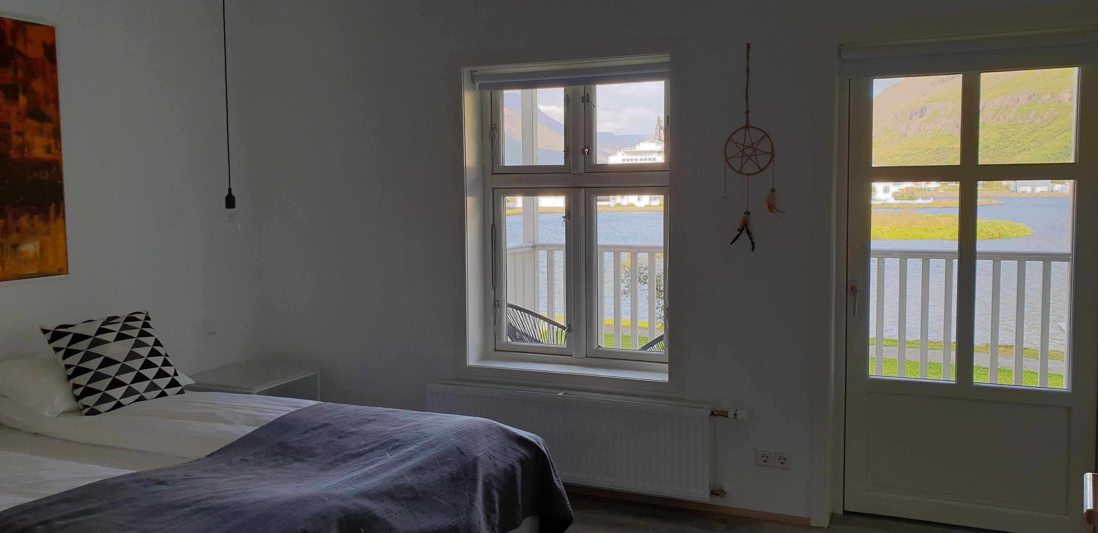 Chambre Double Deluxe, salle de bains privée | Terrasse/Patio