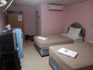 Standard Twin Room, 2 Single Beds, Non Smoking