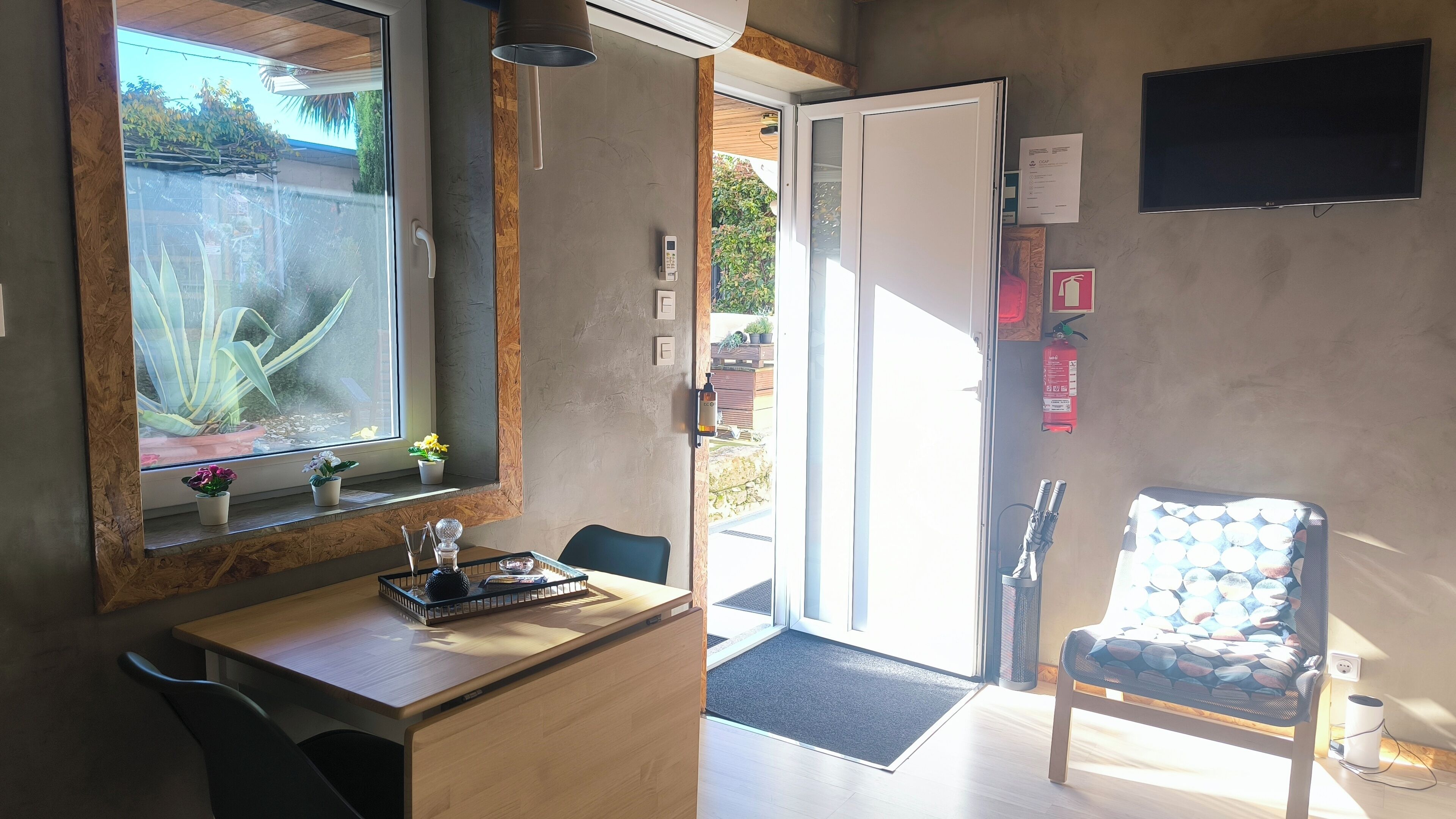 Suite estudio City, no fumadores, vistas al jardín | 1 dormitorio, ropa de cama de alta calidad, caja fuerte