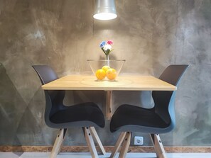 City Studio, Kitchen, Garden View - Ruby Charm Houses (Porto)