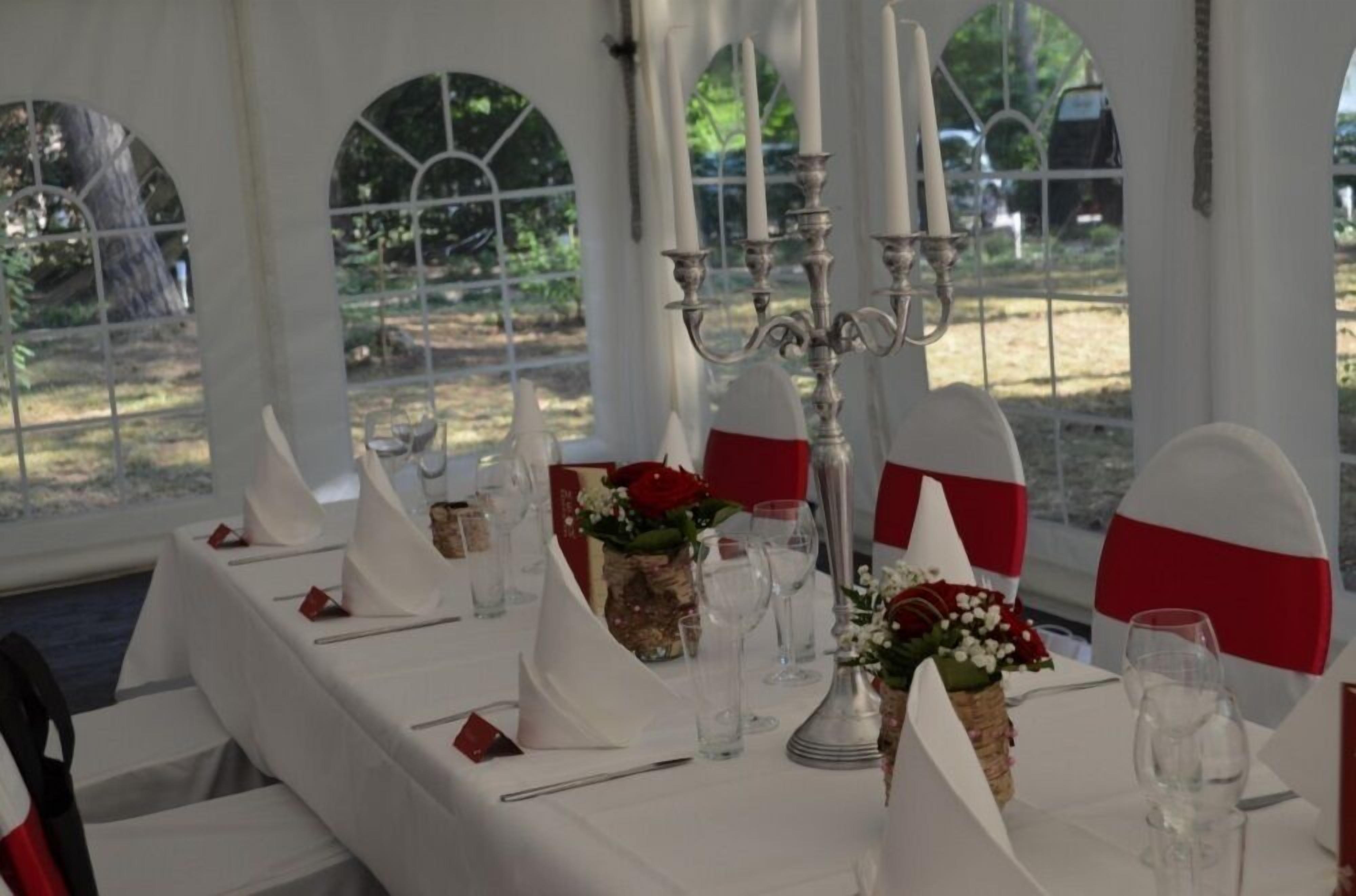 Tempat makan outdoor