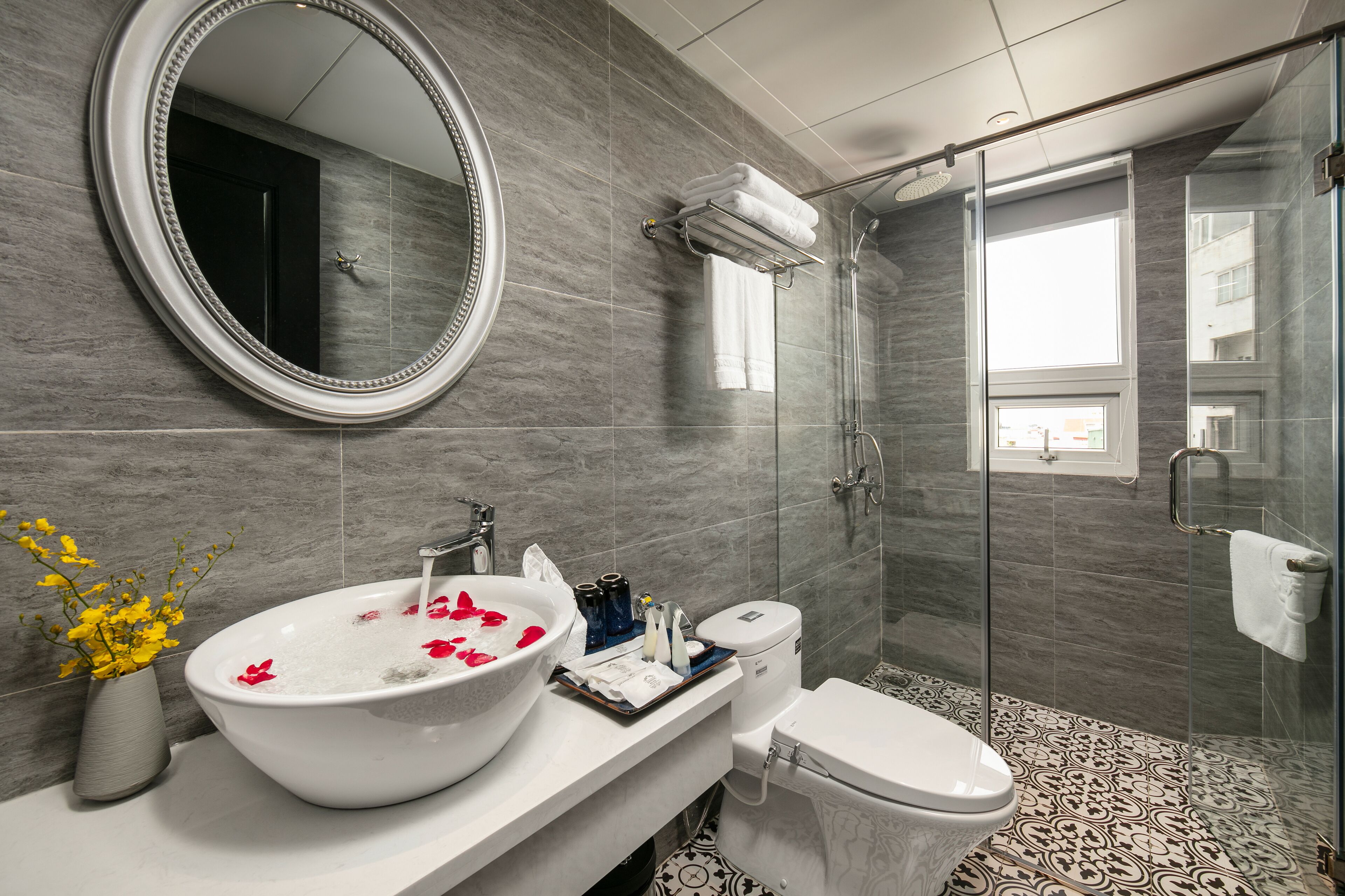 Foto - Shining Central Hotel and Spa
