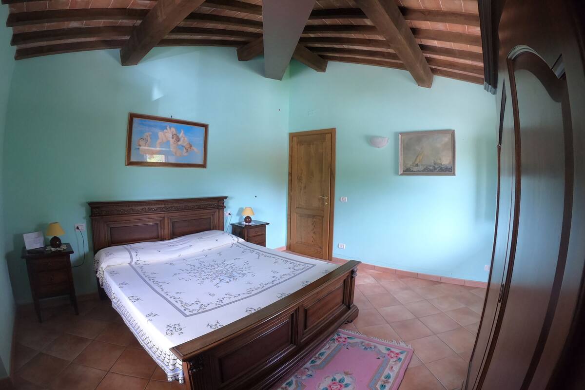 Family Room, 2 Bedrooms