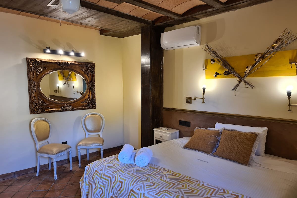 Wifi gratis y ropa de cama