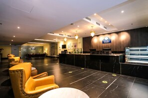 Lobby - Days Hotel and Suites Fraser Business Park KL (Kuala Lumpur)