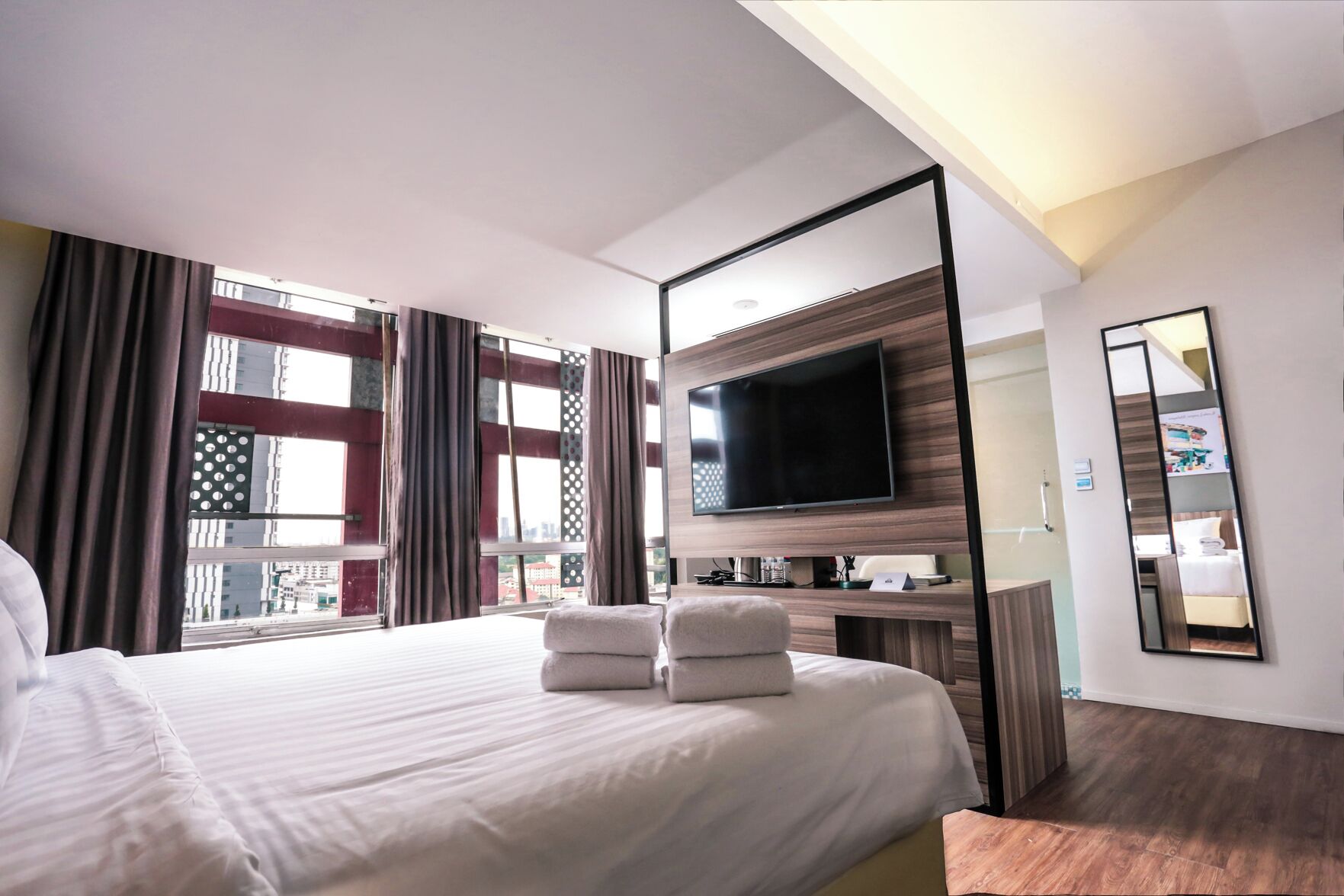 Premium bedding, down duvets, pillow-top beds, minibar