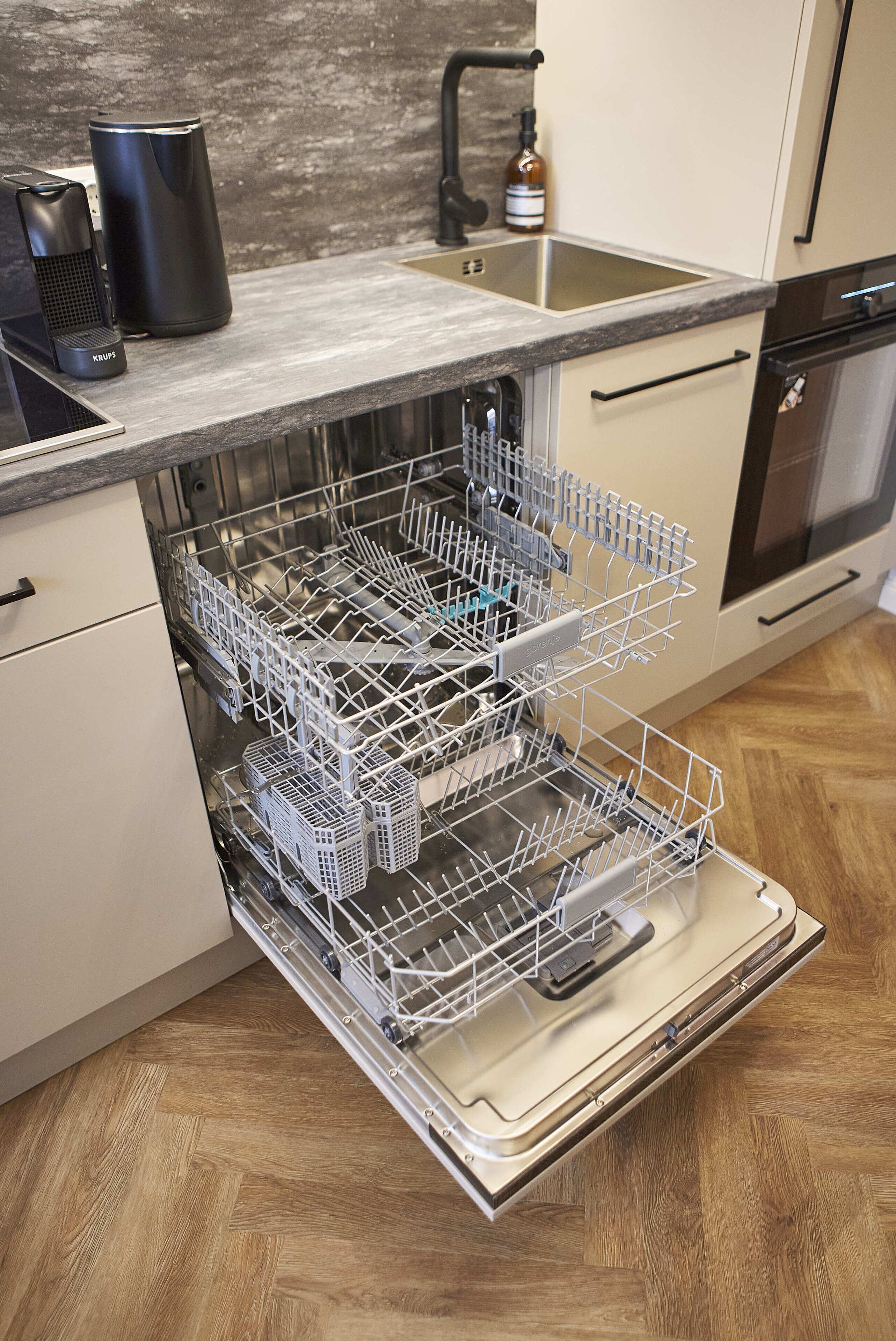 Design-Apartment, Mehrere Betten, Nichtraucher | Eigene Küche | Großer Kühlschrank, Ofen, Herdplatte, Geschirrspüler