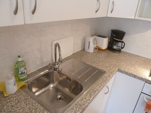 City Apartment, 2 Bedrooms | Private kitchen - Sobieski City Apartment 10 (Vienna)