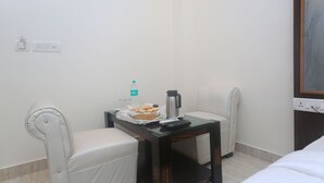 Unclassified image, 4 of 30, button - HOTEL RAJPALACE R (New Delhi)