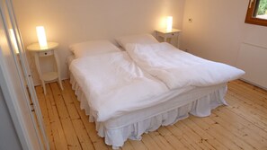 Romantic Cottage | Individually decorated, individually furnished, desk, laptop workspace - Sobieski Apartments Vienna (Vienna)