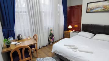 Standard Double Room | Desk, blackout drapes, soundproofing, iron/ironing board
