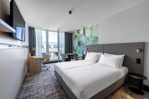 Superior-værelse - 2 enkeltsenge - ikke-ryger - balkon (Kitchenette) | Allergivenligt sengetøj, pengeskab på værelset, skrivebord