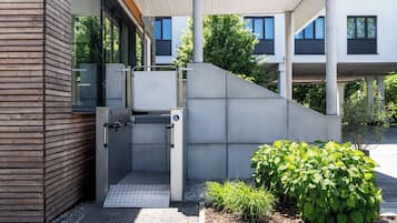 Rollstuhlgerechte Van-Parkplätze