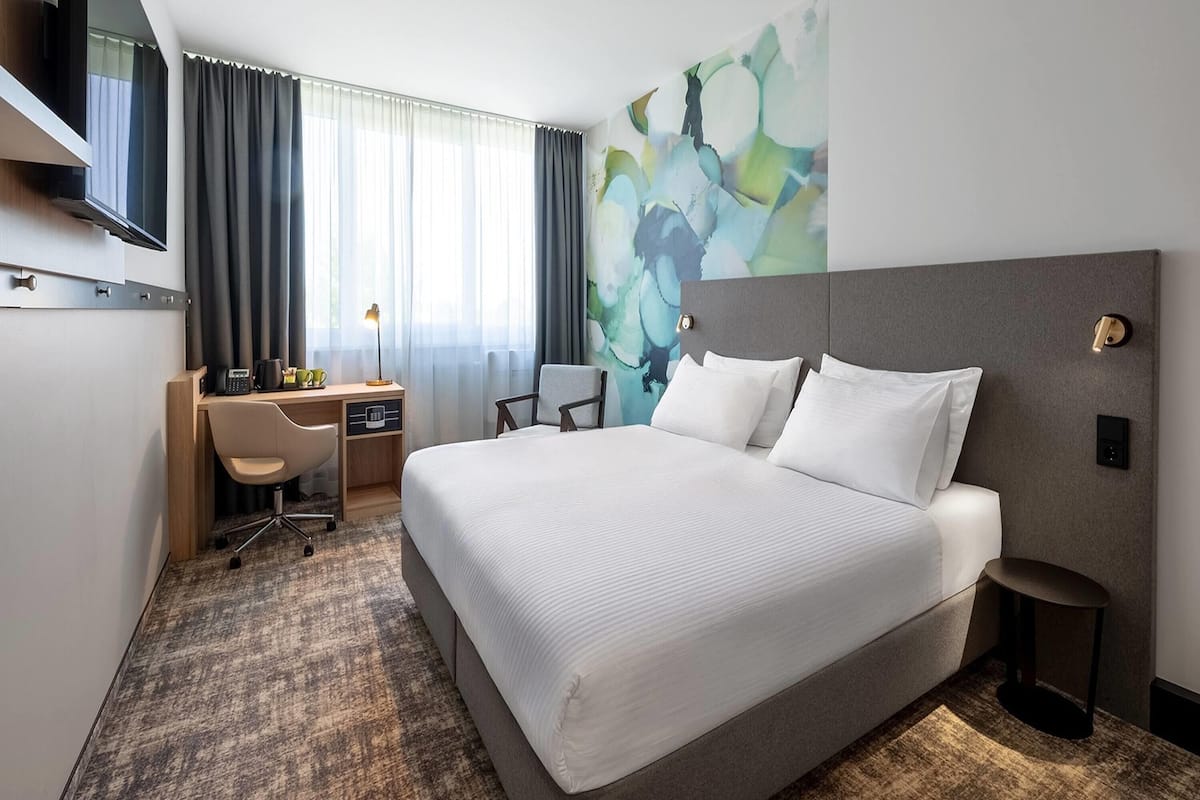 Chambre Double, 1 très grand lit, non-fumeur
