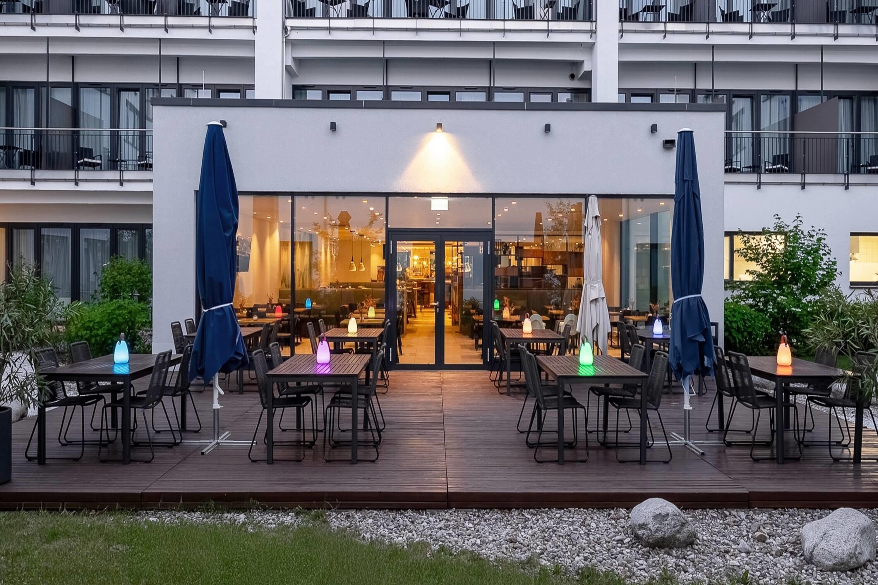 Breakfast, lunch and dinner served