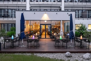 Der serveres morgenmad, frokost og aftensmad