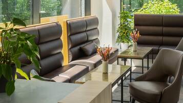 Frühstück, Mittagessen und Abendessen