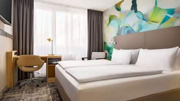 Double Room, 1 King Bed, Non Smoking | Hypo-allergenic bedding, in-room safe, desk, blackout drapes
