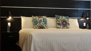 Deluxe Room, 1 King Bed, Accessible