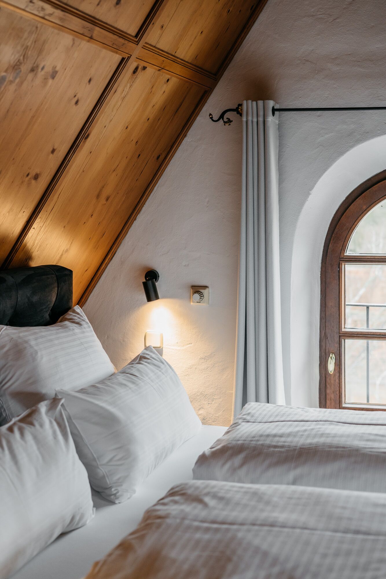 Junior-Suite, 1 King-Bett, Nichtraucher | Allergikerbettwaren, Minibar, Schreibtisch