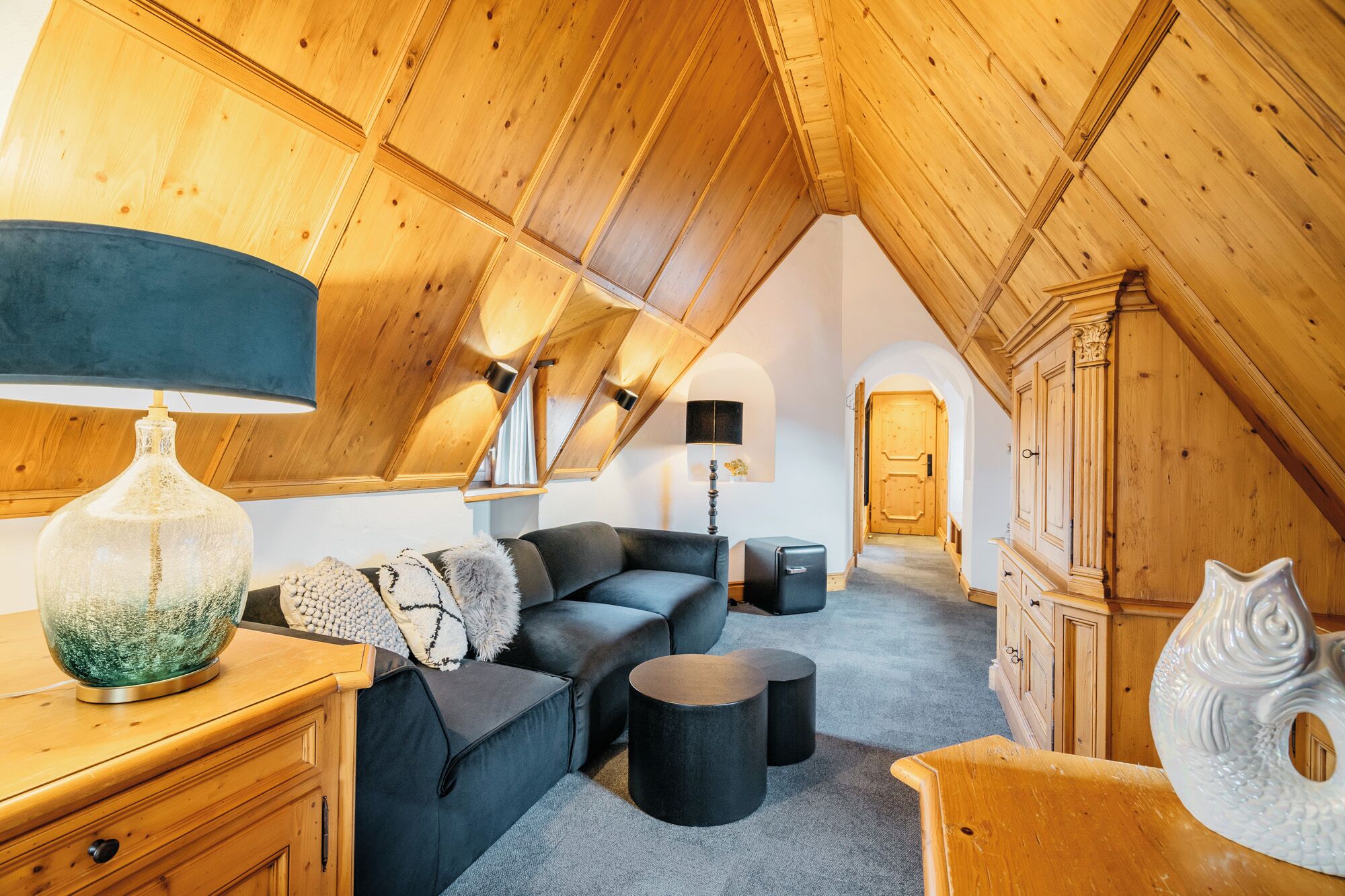 1 bedroom, hypo-allergenic bedding, minibar, individually decorated