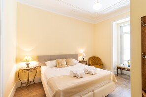 Dobbelt- eller tomannsrom – deluxe, privat bad | Wi-fi (inkludert)