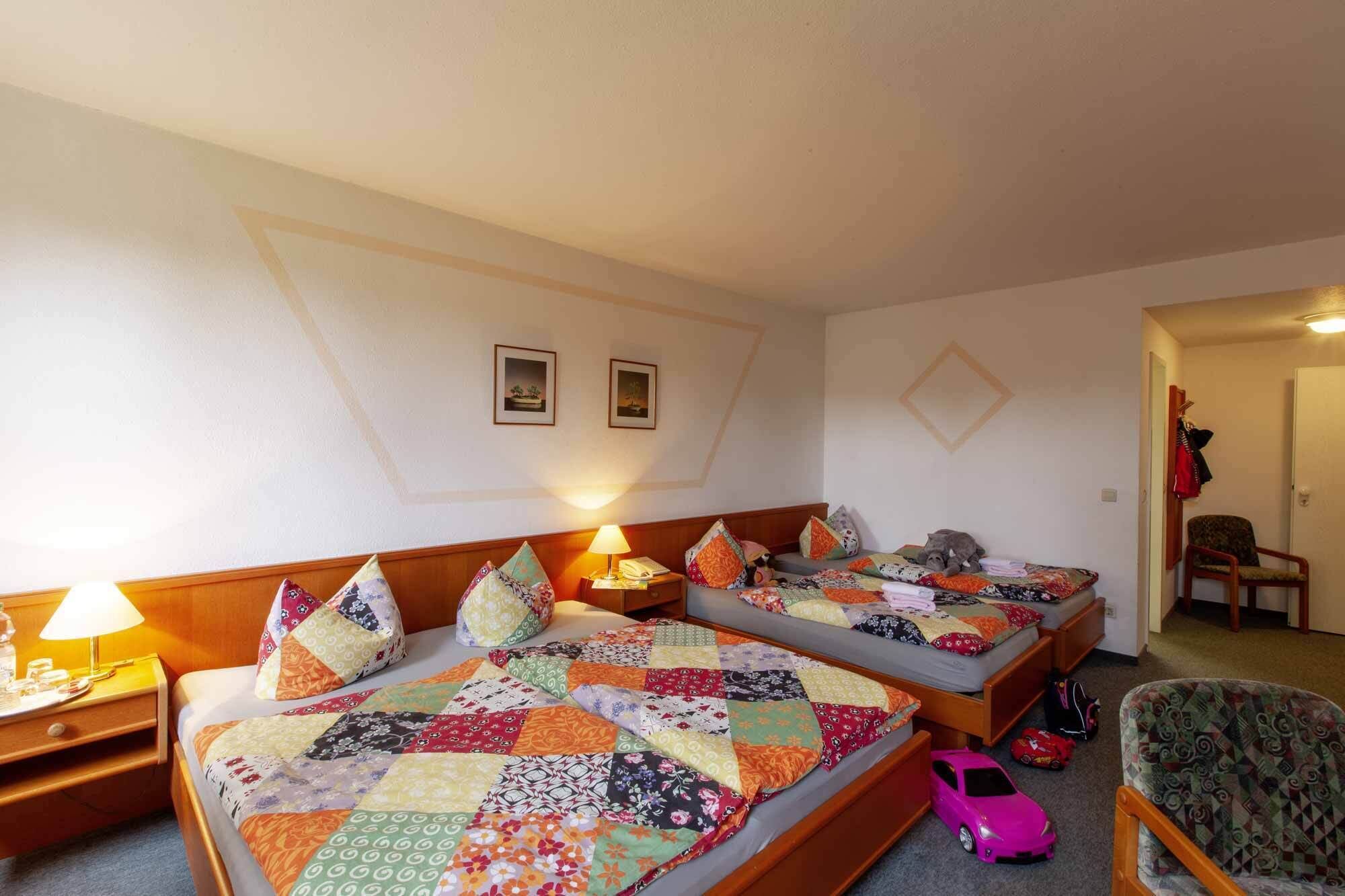 family room | rollaway beds, free wifi