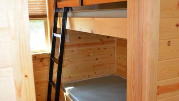 Cottage, 2 Bedrooms, Non Smoking (No Linens Included) | 2 bedrooms