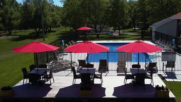 Seasonal outdoor pool