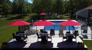 حمّام سباحة خارجي موسمي