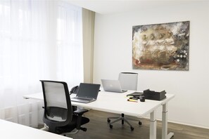 Desk, free WiFi, bed sheets - Work Life Residence  (Winterthur)