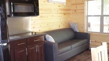 Cottage, 2 Bedrooms, Non Smoking (No Linens Included) | Living room