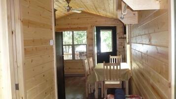 Cottage, 2 Bedrooms, Non Smoking (No Linens Included) | In-room dining