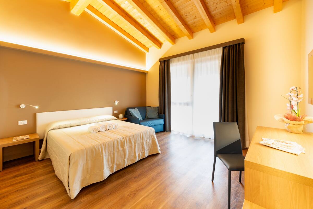 Individually decorated, individually furnished, WiFi, bed sheets