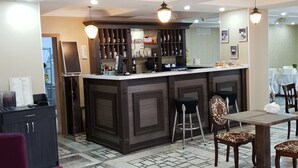 Dining - Hotel Tourist (Nur-Sultan)