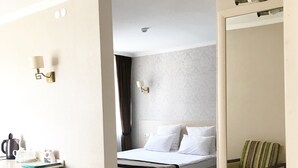 Suite | Room amenity - Hotel Tourist (Nur-Sultan)
