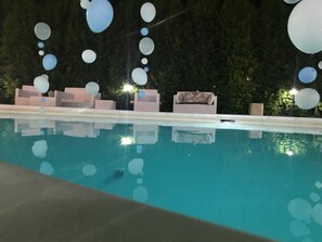 Seasonal outdoor pool