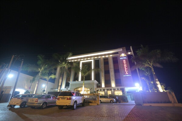 Front of property - Hotel Stella Continental (Phillaur)