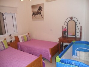 Comfort-Apartment, Mehrere Betten, Nichtraucher | 2 Schlafzimmer, Zimmersafe, Verdunkelungsvorhänge, Bügeleisen/Bügelbrett