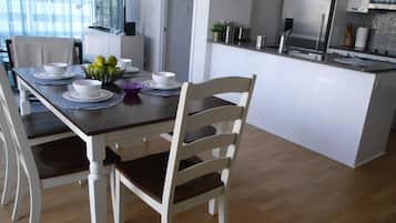 Condo | Living area | Flat-screen TV